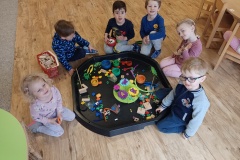 "Přiletěli k nám čápi"🪹